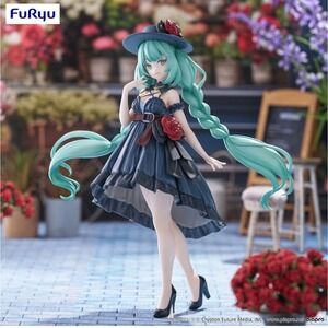 FuRyu Hatsune Miku Figure Unisex OS Navy Blue Excellent Excelsior Variation